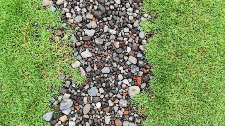 Comment enlever cailloux jardin ?